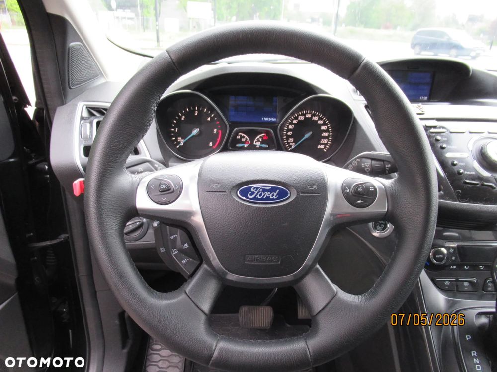 Ford Kuga 2.0 TDCi 4x4 Titanium - 14