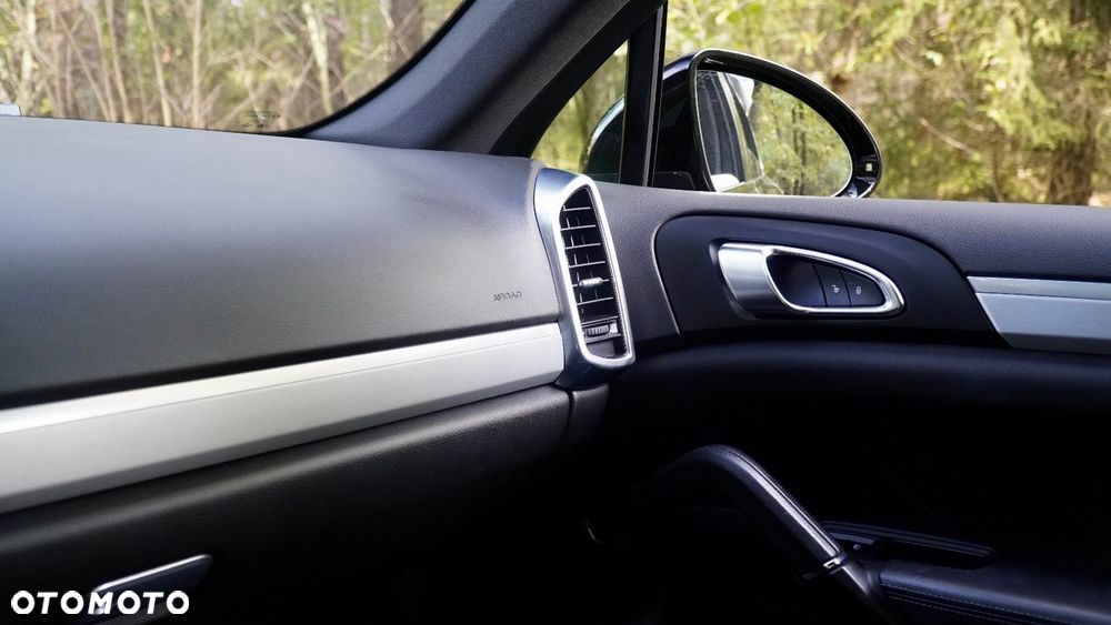 Porsche Cayenne Diesel Platinum Edition - 15