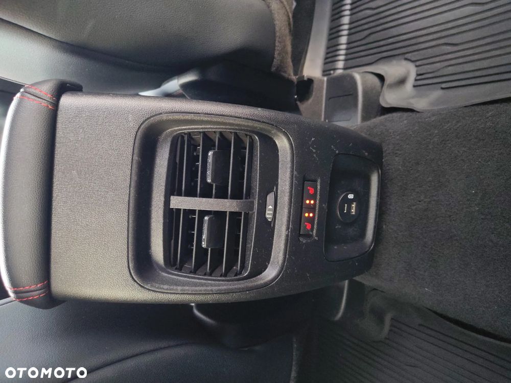 Ford Kuga 1.5 EcoBoost FWD ST-Line ASS MMT6 - 21