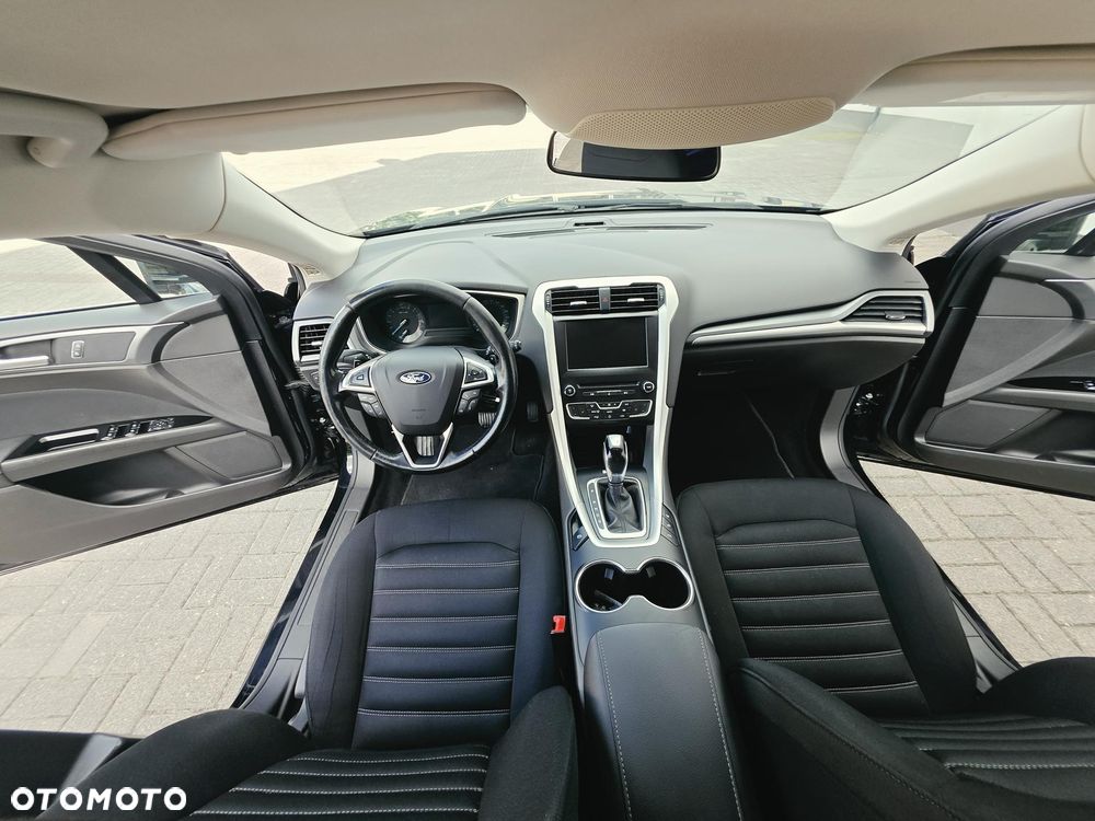 Ford Mondeo 2.0 TDCi Trend PowerShift - 25