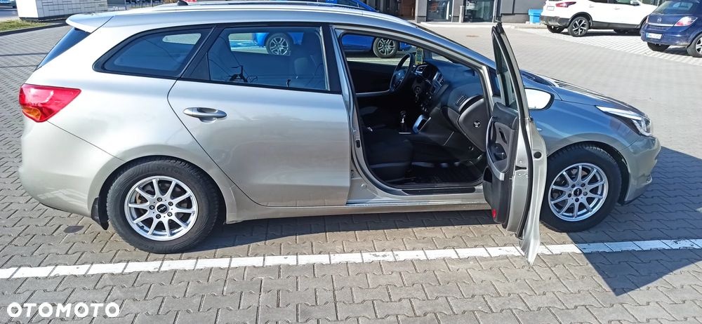 Kia Ceed 1.6 GDI L - 9