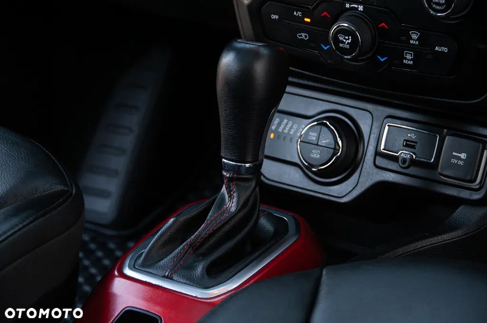 Jeep Renegade - 18