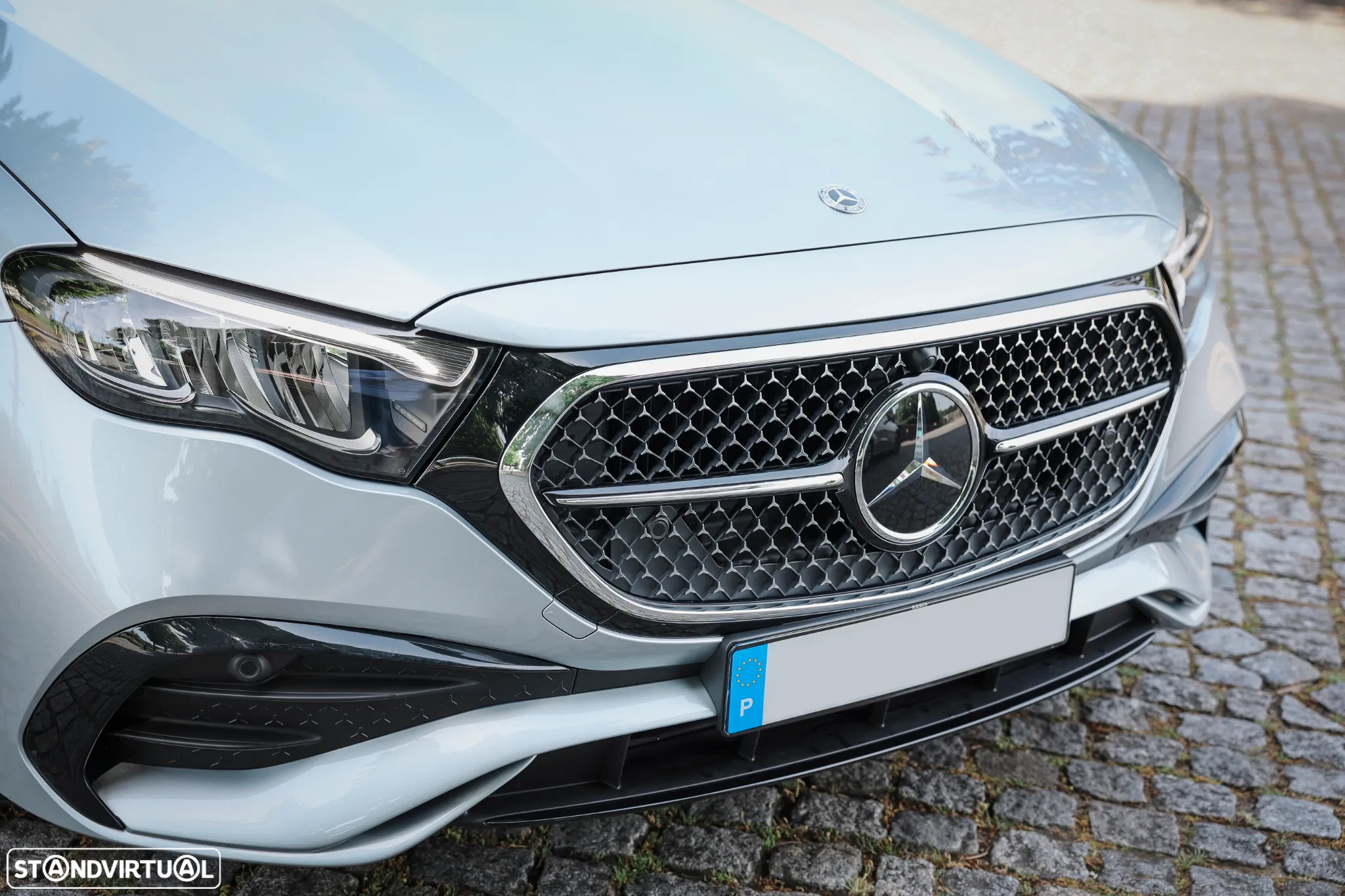 Mercedes-Benz E 300 e AMG Line - 9
