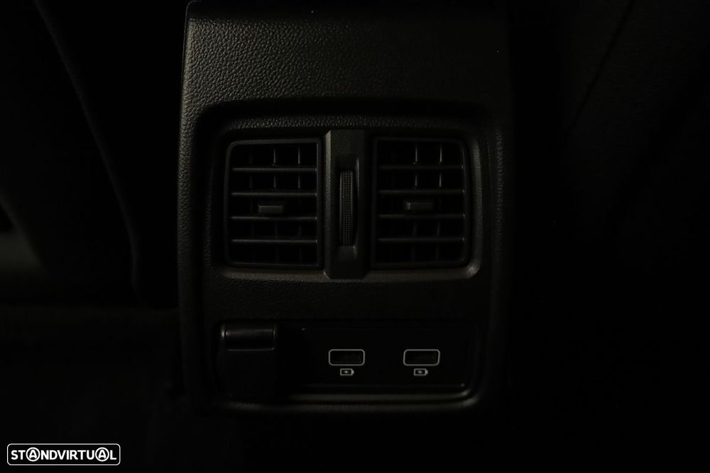 Renault Captur 1.0 TCe Techno Bi-Fuel - 25