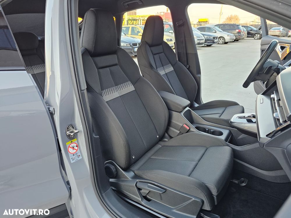 Audi Q4 e-tron SUV - 15