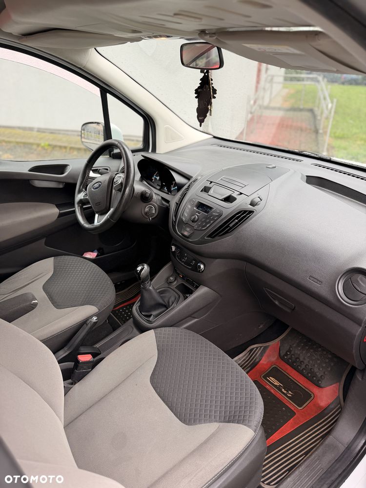 Ford Tourneo Courier - 7