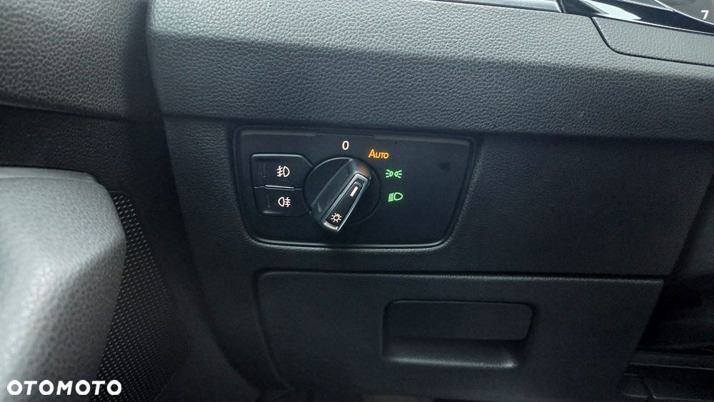 Volkswagen Passat 2.0 TSI Elegance DSG - 30