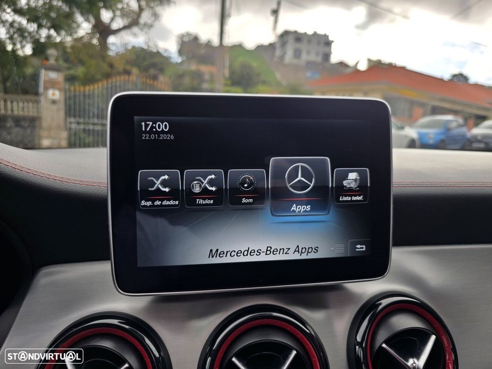 Mercedes-Benz CLA 45 AMG 4Matic 7G-DCT - 17