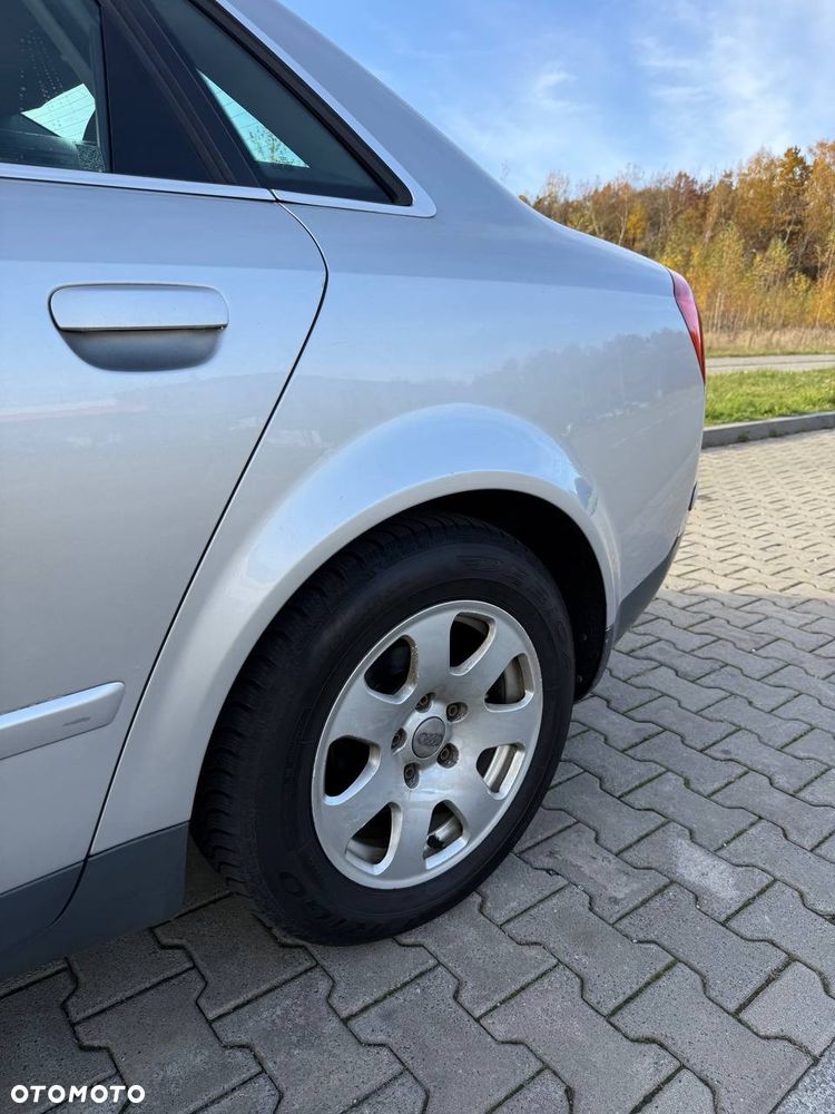 Audi A4 Limousine - 10