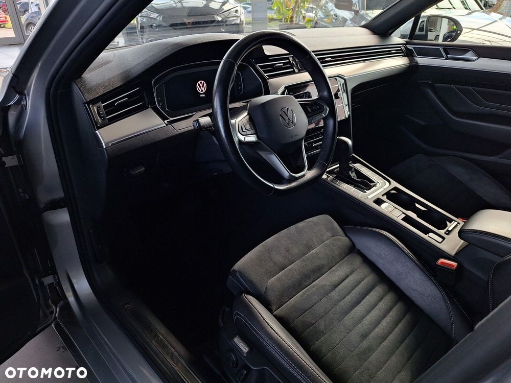 Volkswagen Passat Variant 2.0 TDI Elegance DSG - 21