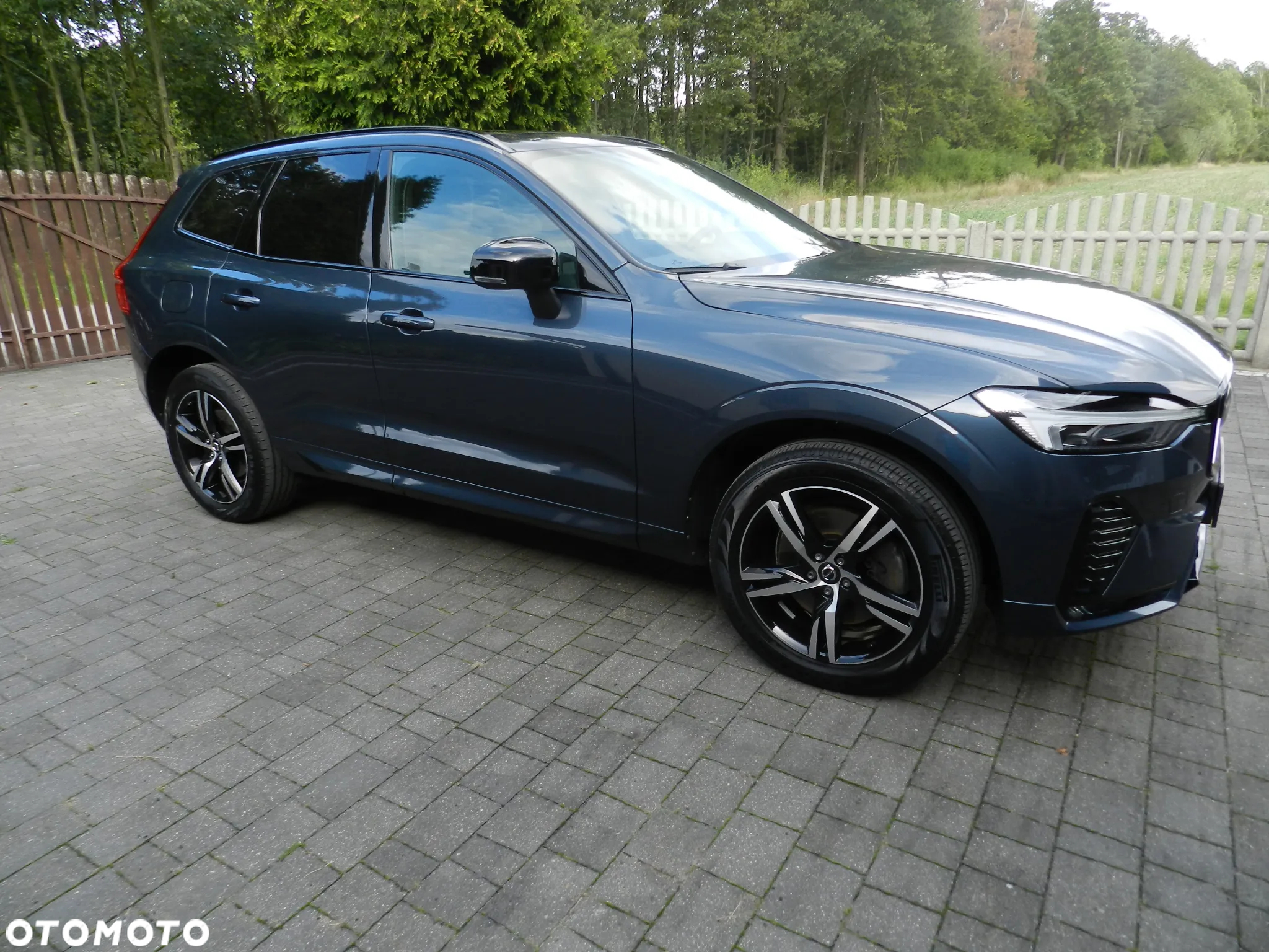 Volvo XC 60 B4 D AWD Plus Dark - 2