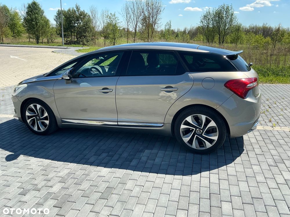 Citroën DS5 HDi 165 Chic - 2