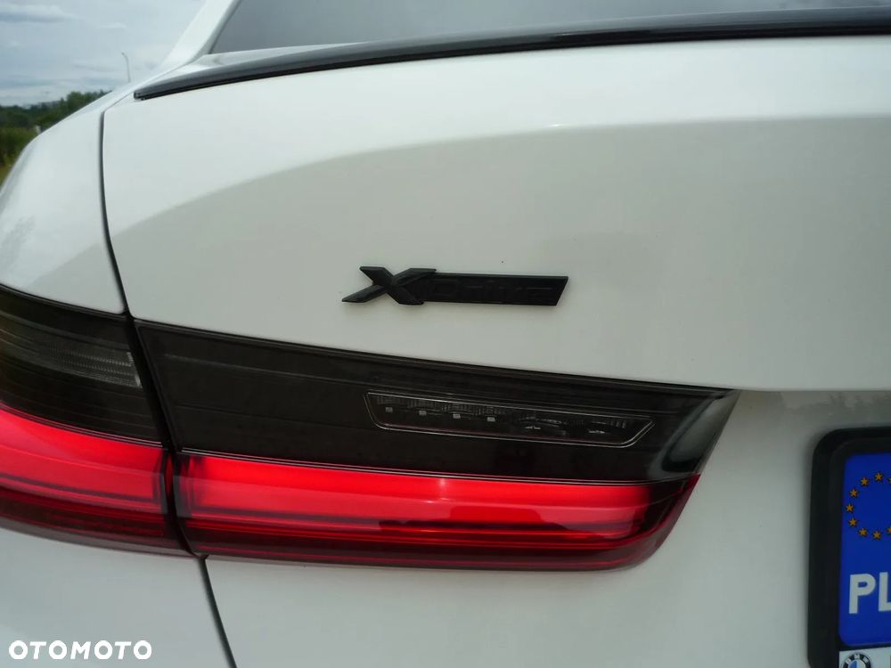 BMW Seria 3 330i xDrive M Sport sport - 16