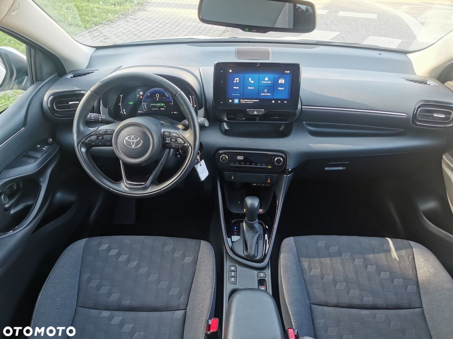 Toyota Yaris - 8