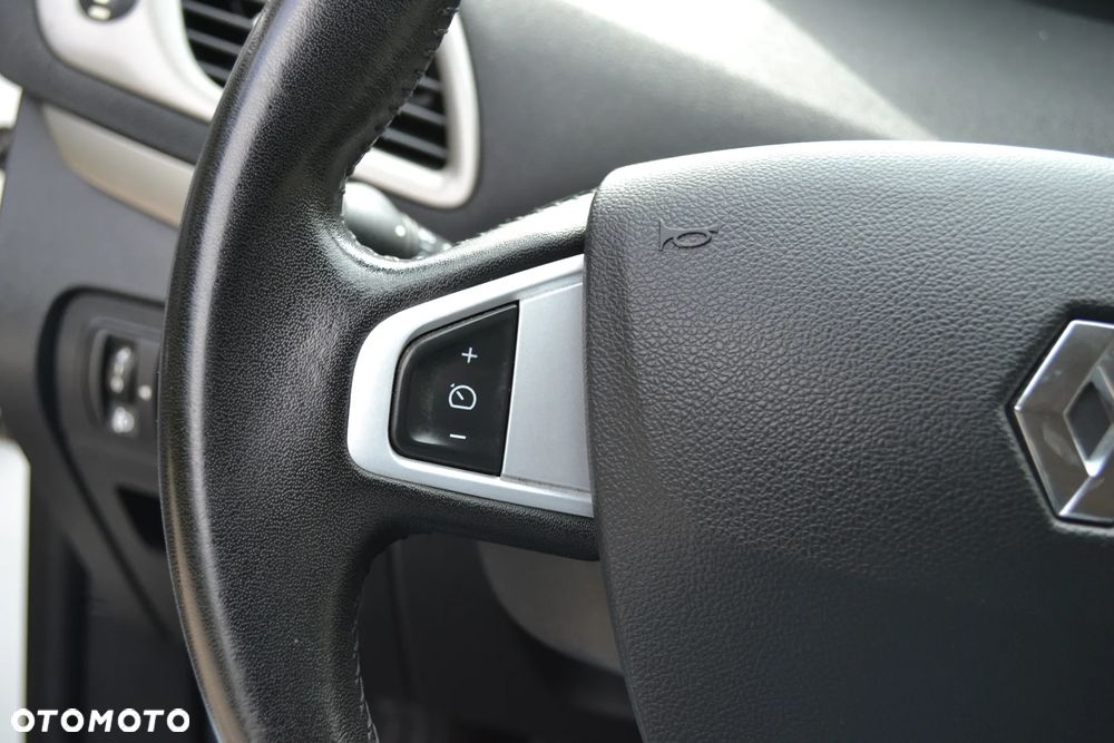 Renault Scenic Energy TCe 115 S&S Xmod Bose Edition - 32