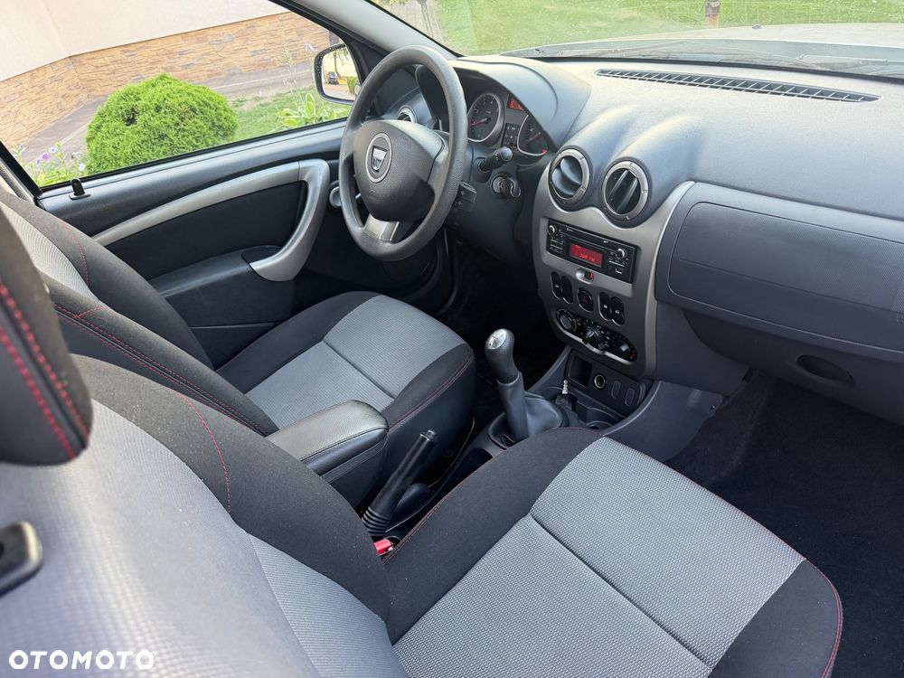 Dacia Duster 1.6 16V 105 4x2 Prestige - 6
