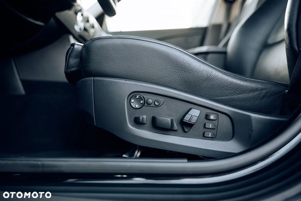 BMW Seria 5 545i - 20