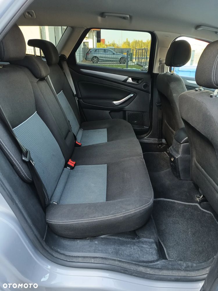 Ford Mondeo 2.0 TDCi ECOnetic Trend - 24