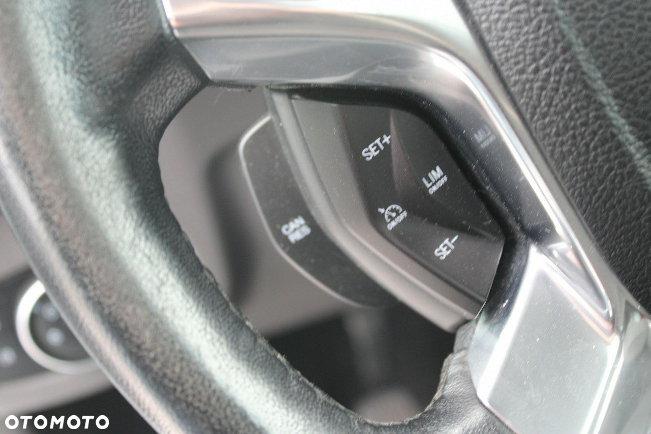 Ford Tourneo Connect - 15