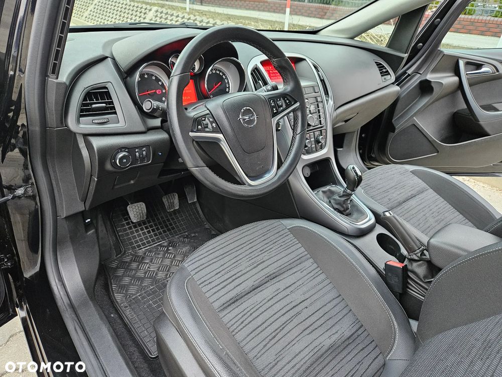 Opel Astra 1.4 T EU6 - 12