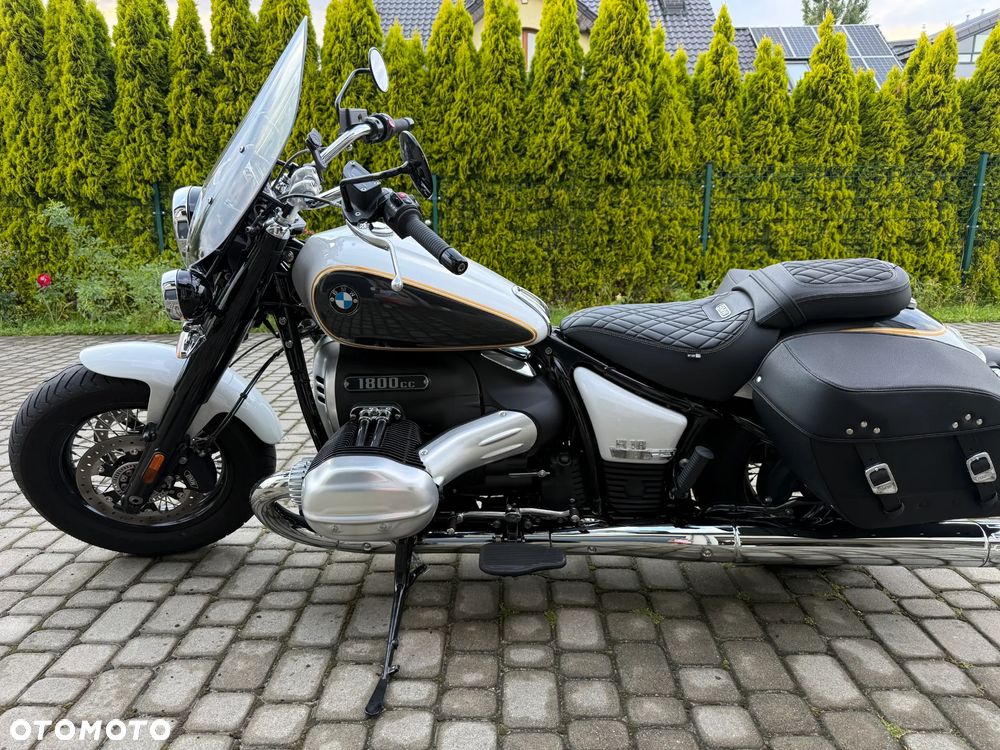BMW R - 1