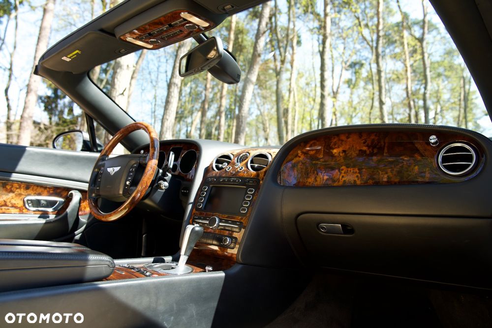 Bentley Continental GT - 14