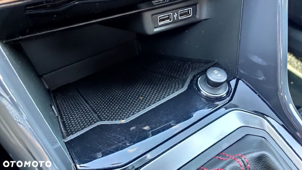 Volkswagen T-Roc - 30