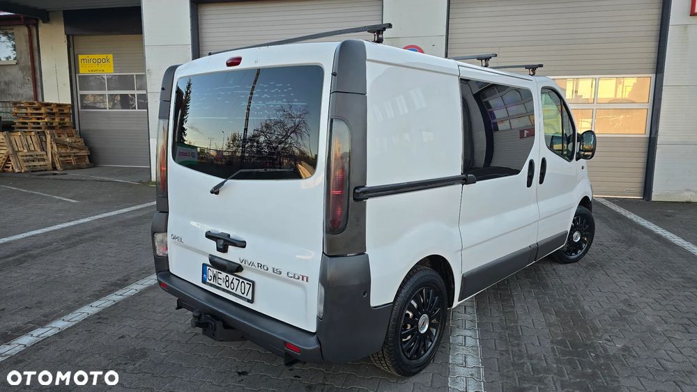 Opel Vivaro - 19