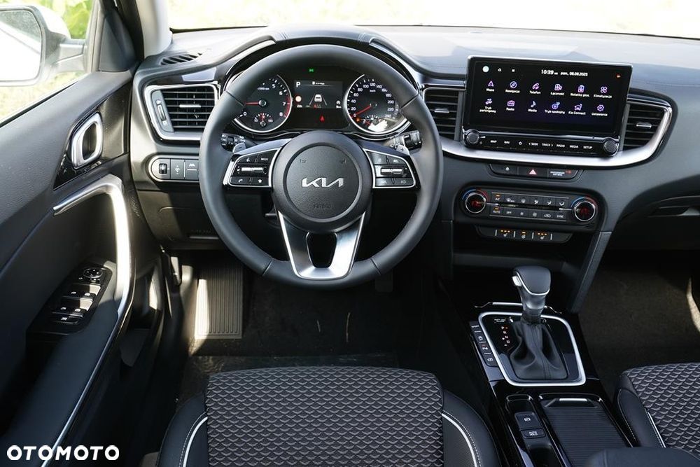 Kia Ceed 1.5 T-GDI Tribute DCT - 13