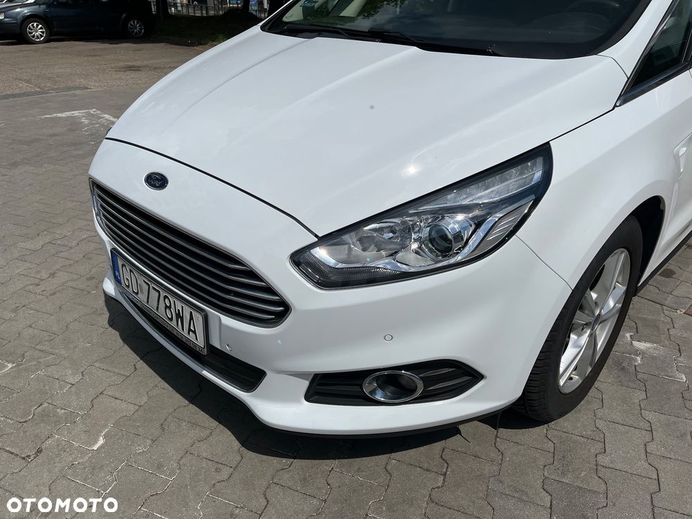 Ford S-Max 2.0 TDCi Titanium PowerShift - 9