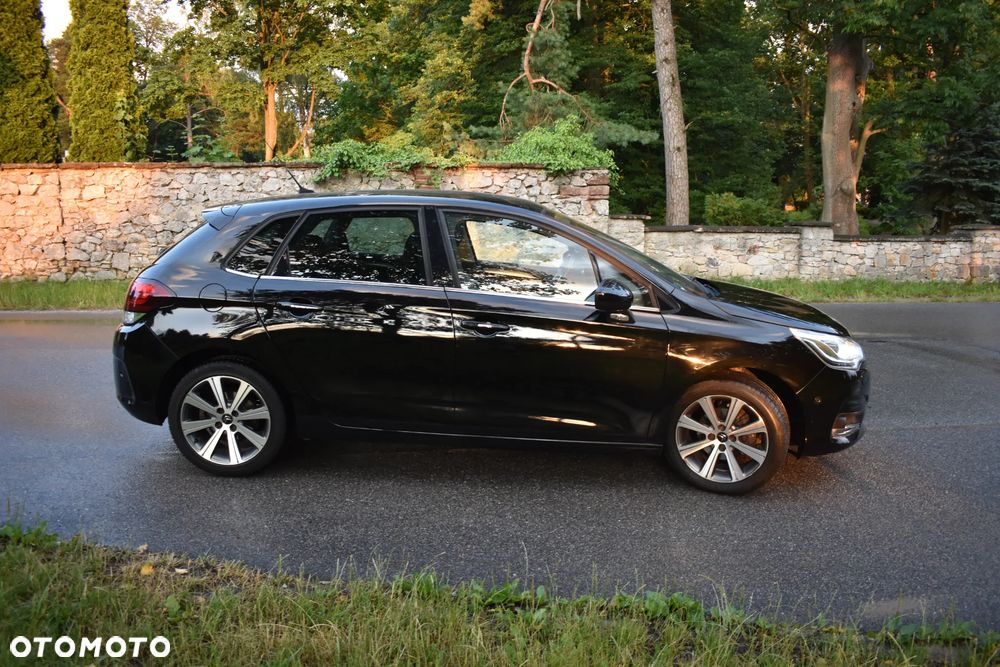 Citroën C4 PureTech 130 Stop&Start SHINE - 11