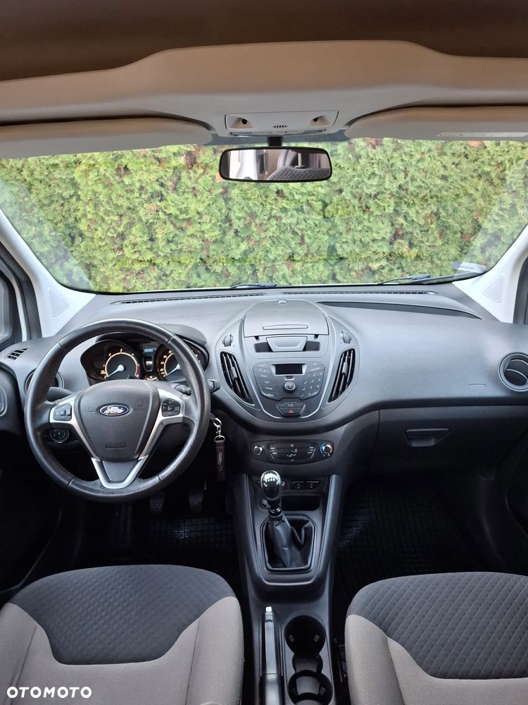 Ford Tourneo Courier 1.5 TDCi Trend - 29