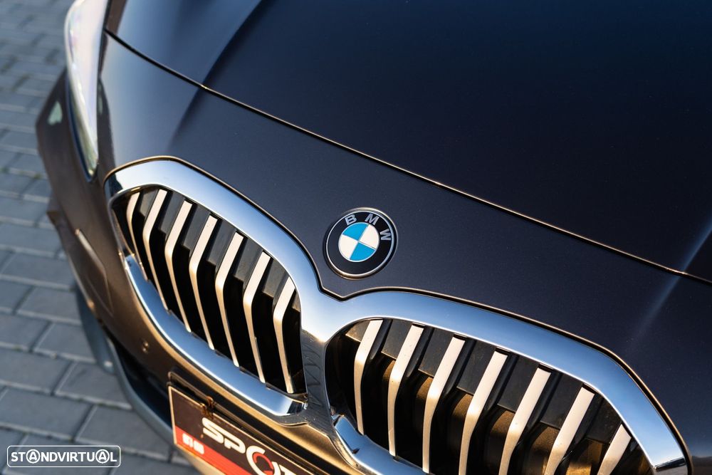 BMW 116 d Pack Desportivo M - 4