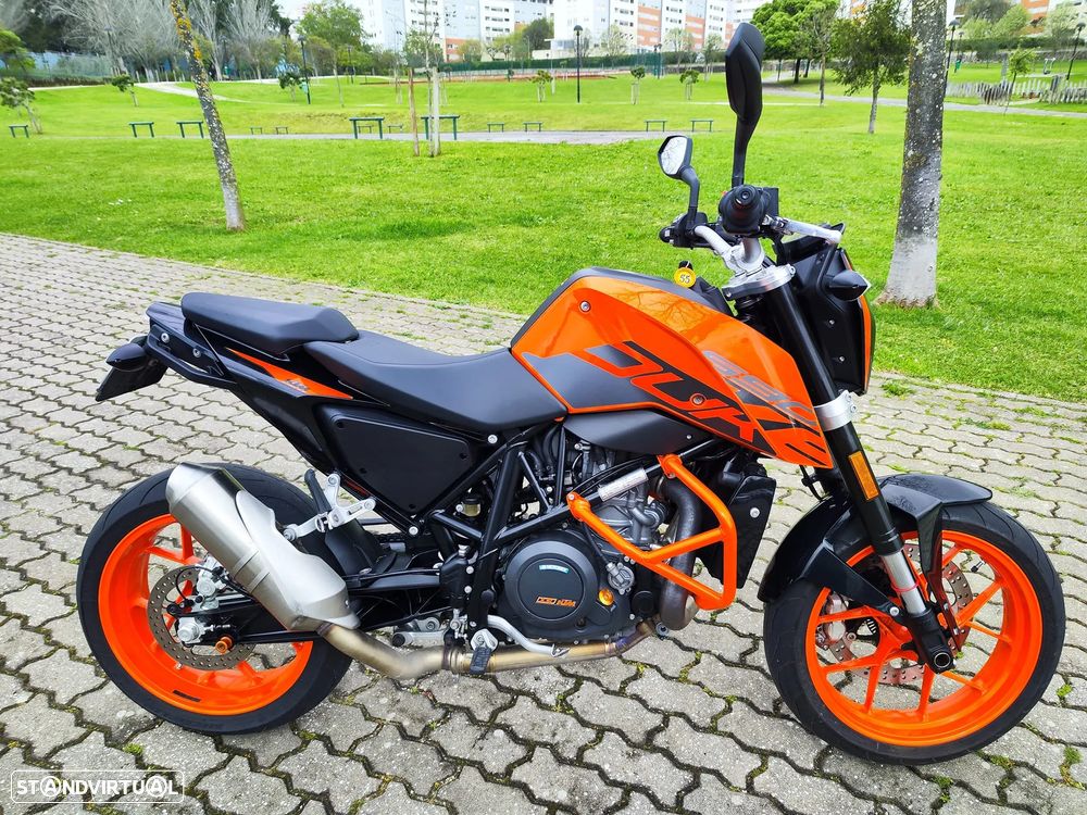KTM Duke 690 - 1