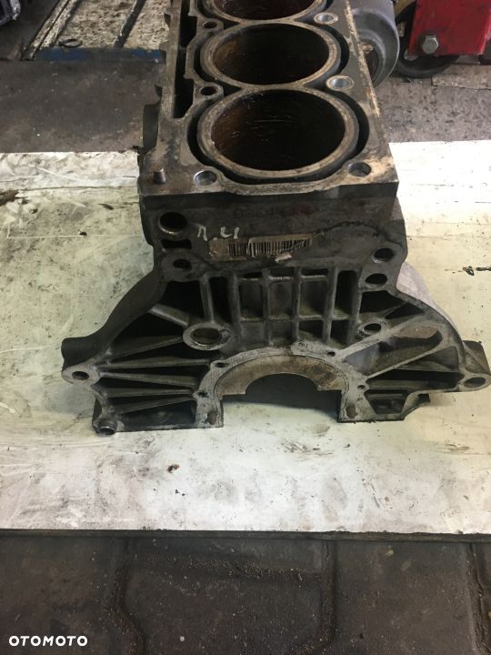 Blok silnika vw Golf IV Bora Seat Leon I 1.4 16V  AKQ AXP AHW - 4