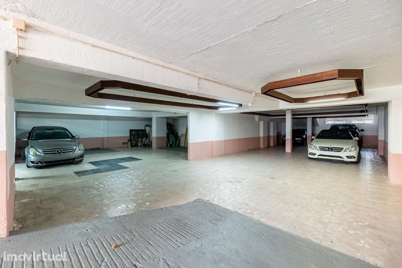 Garagem, Costa da Caparica - Grande imagem: 2/21