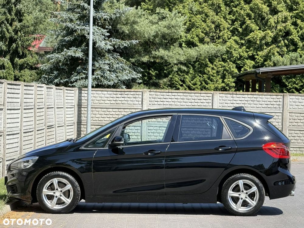BMW Seria 2 218d - 33
