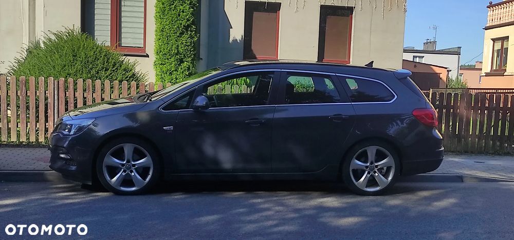 Opel Astra 2.0 CDTI Cosmo - 2