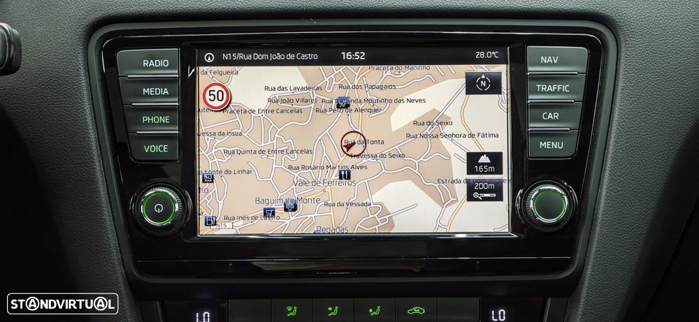 Skoda Octavia 2.0 TDI DSG RS - 45