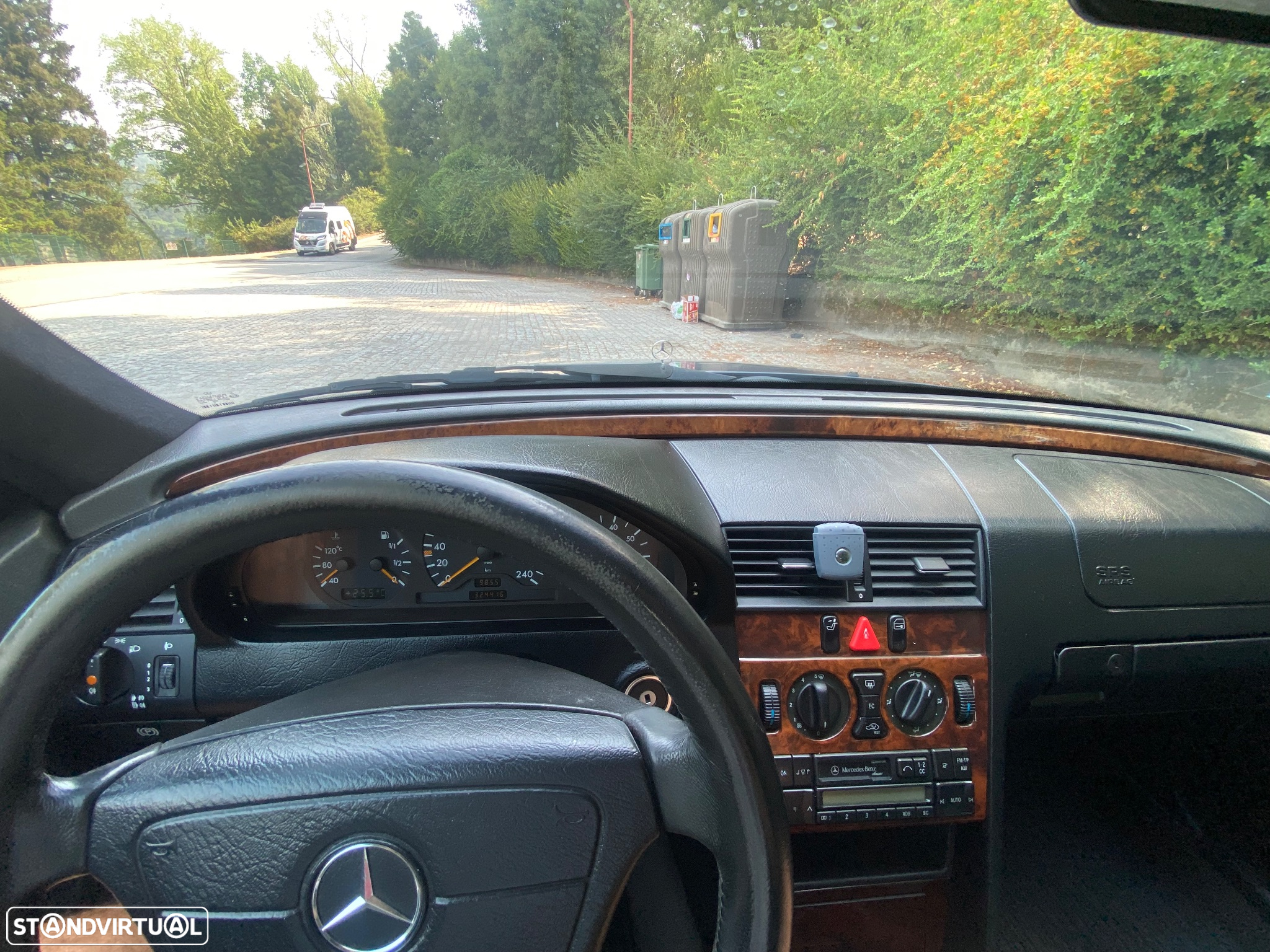 Mercedes-Benz C 180 Elegance - 4