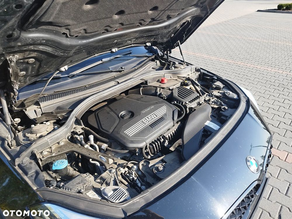 BMW Seria 2 218i - 10