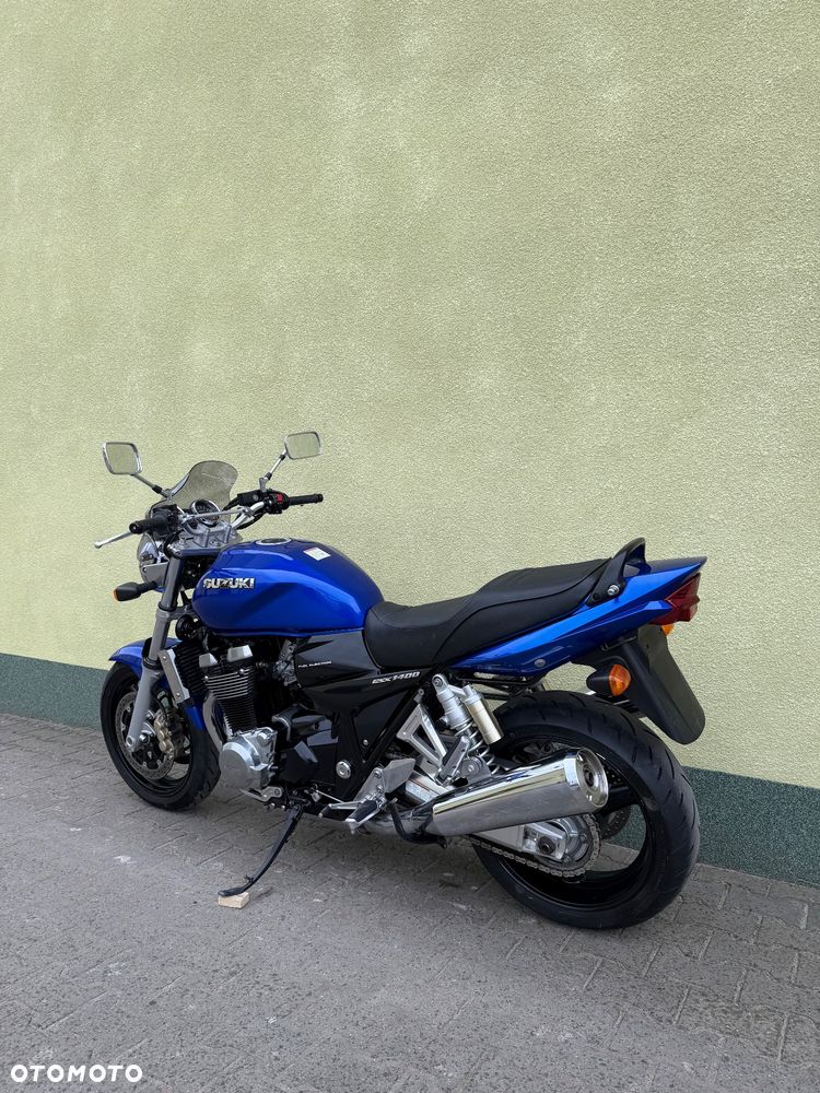 Suzuki GSX - 20