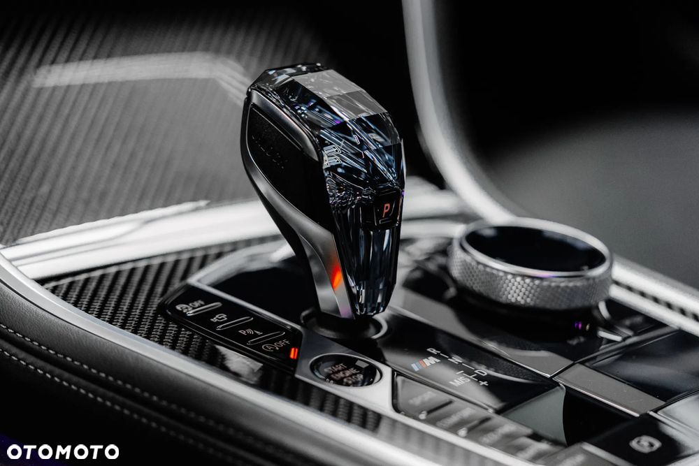 BMW Seria 8 M850i xDrive - 26