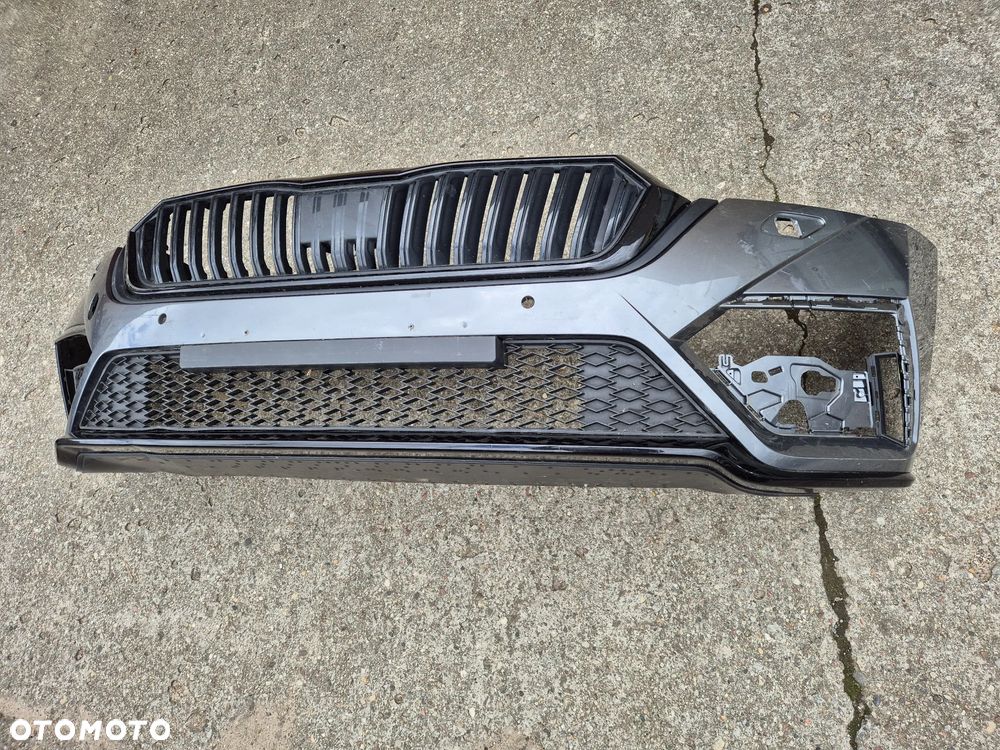 Skoda Octavia 4 IV RS 19- zderzak przedni spoiler kratka dokładka VRS 5E3 - 2