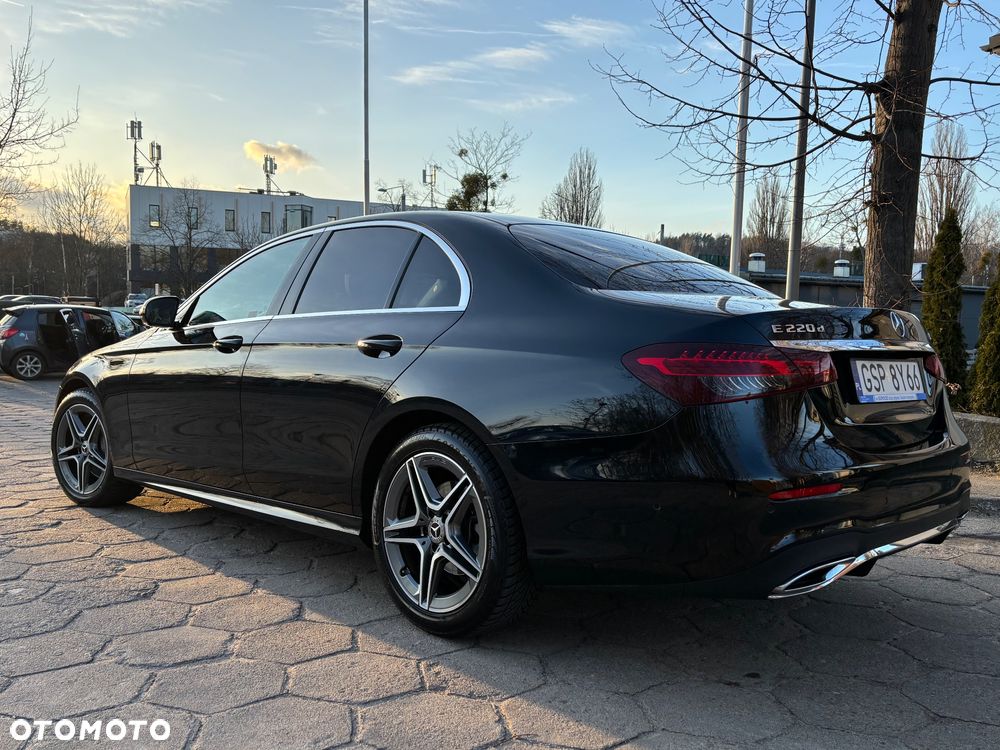Mercedes-Benz Klasa E 220 d 4-Matic - 28