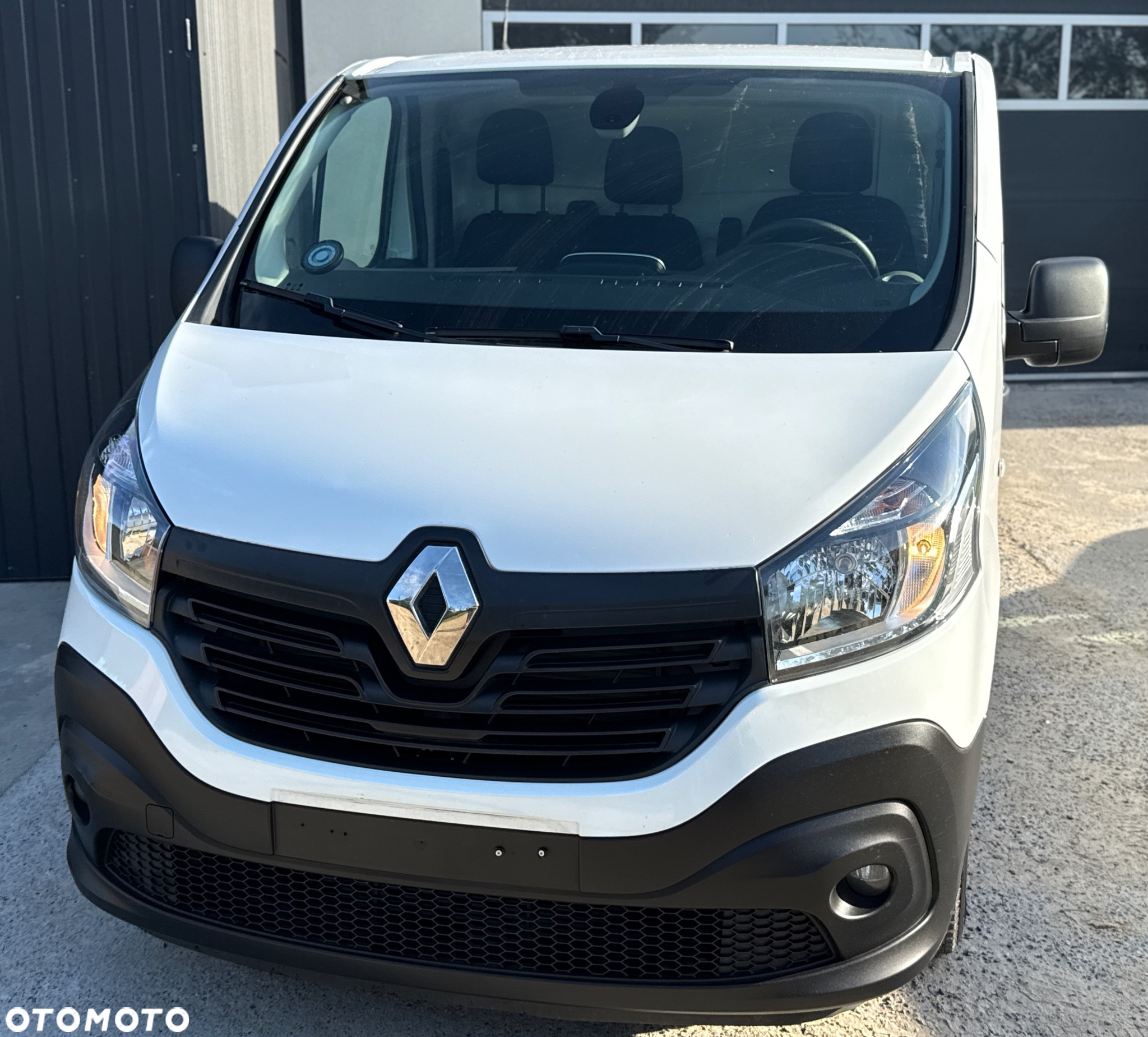 Renault Trafic - 16