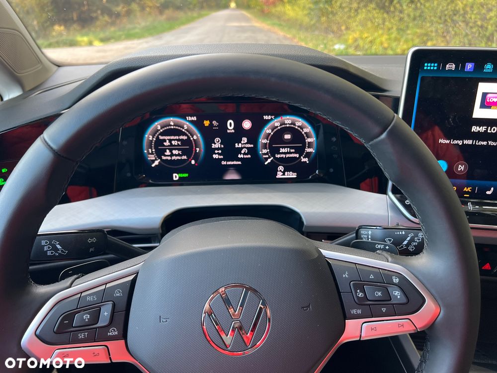 Volkswagen Golf - 22