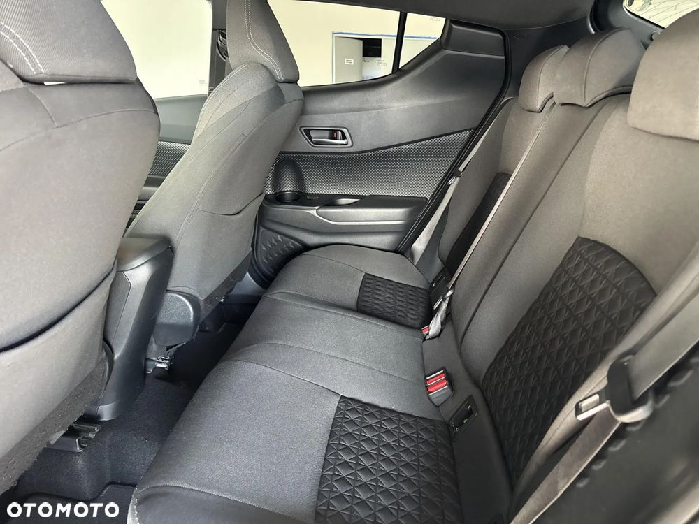 Toyota C-HR 1.8 Hybrid GPF Style - 11