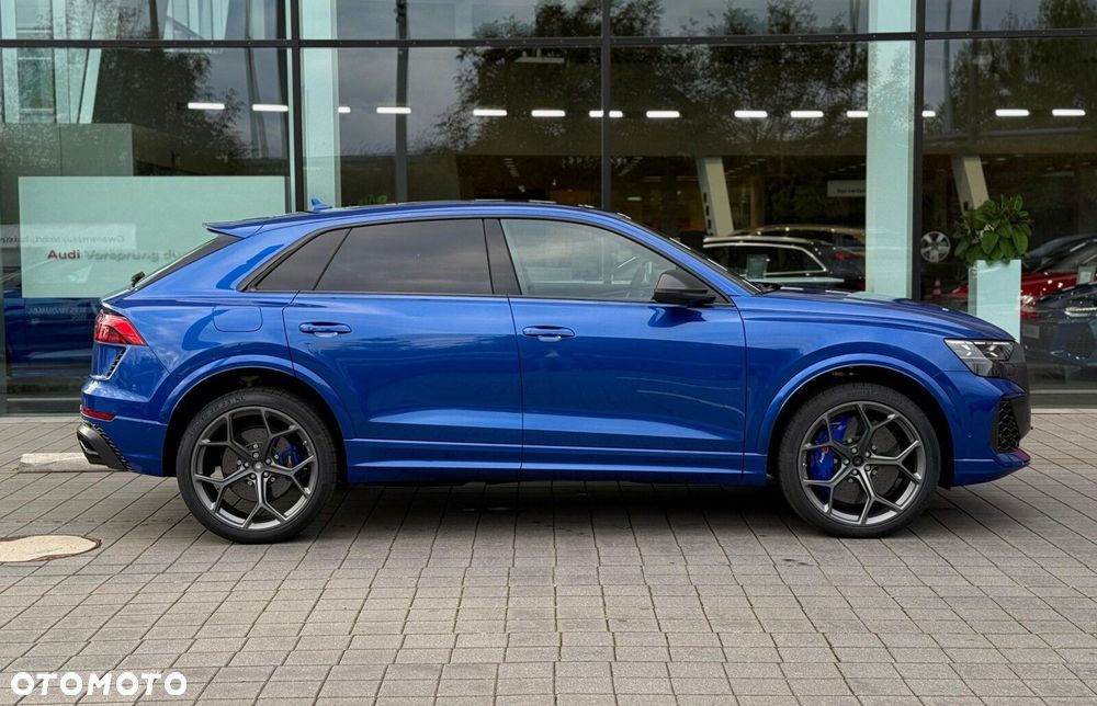Audi RS Q8 - 12