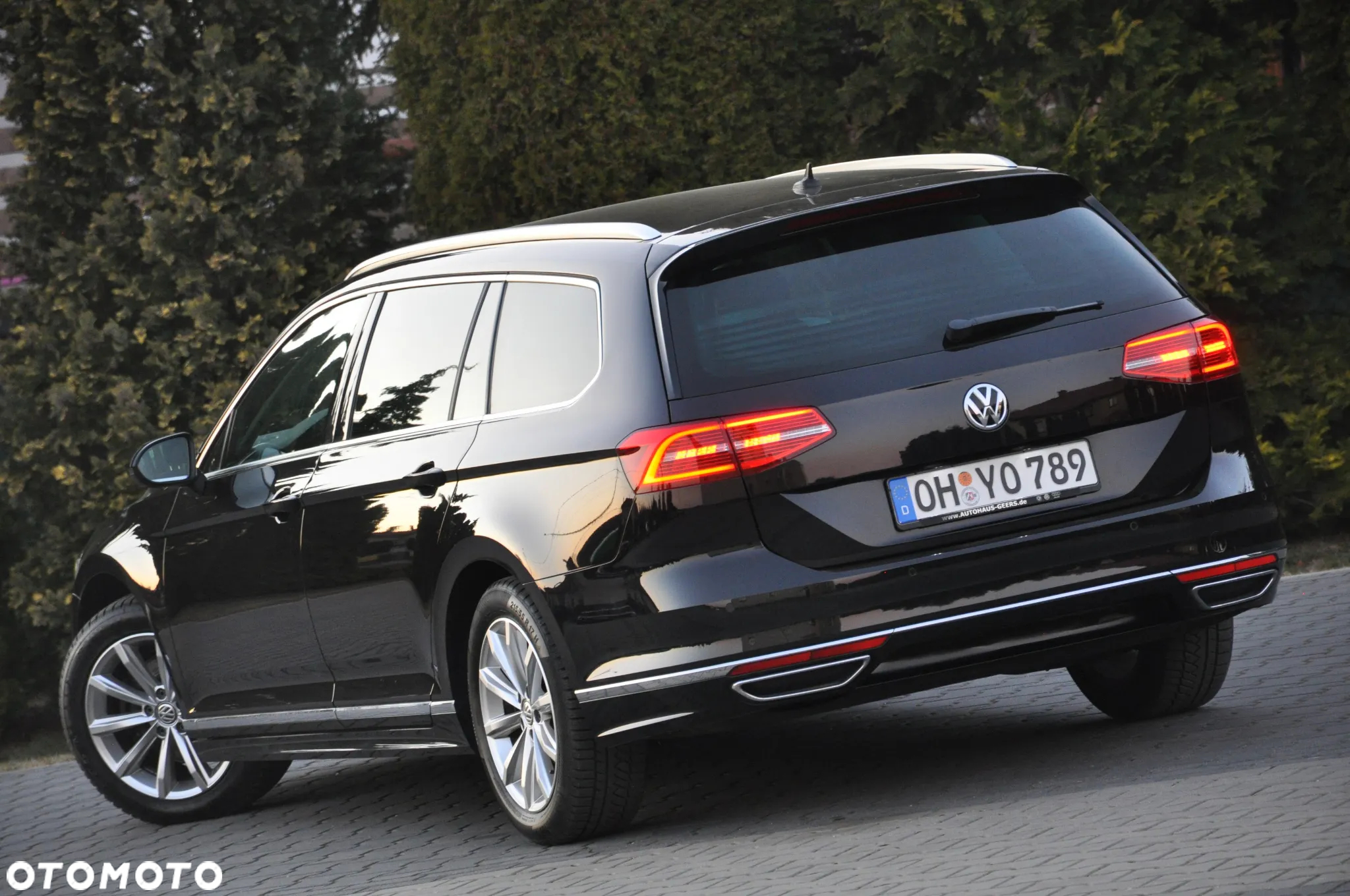 Volkswagen Passat - 20